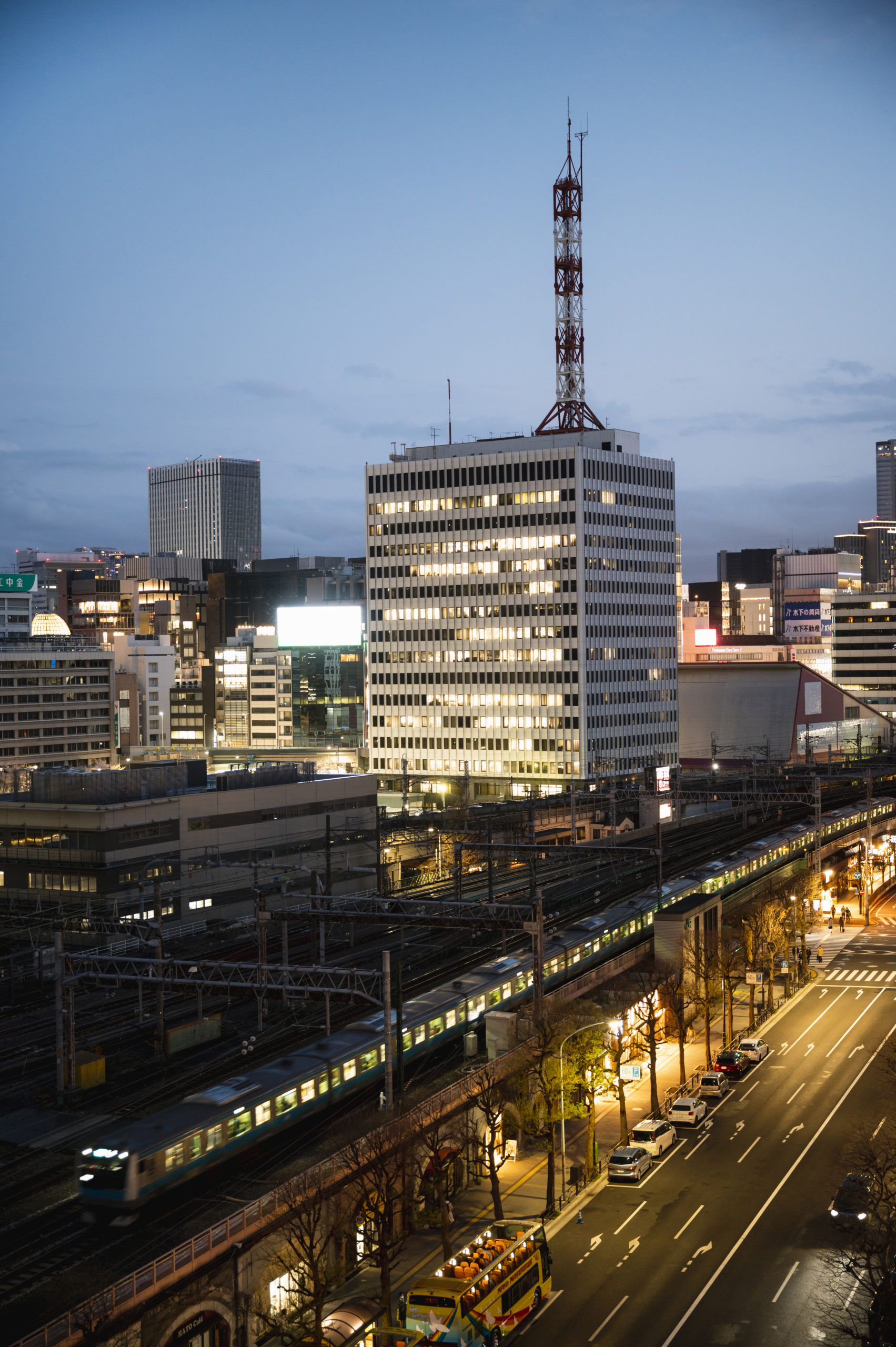 modern-tokyo-street-background