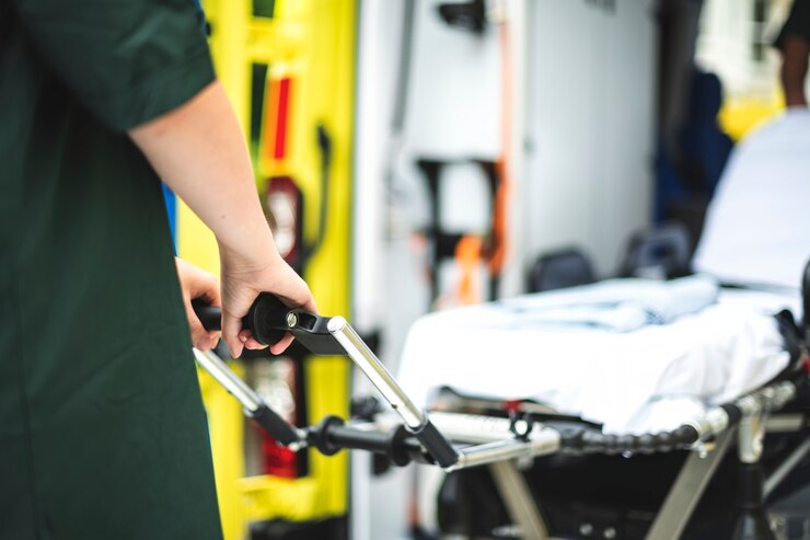 paramedics-work-with-ambulance_53876-144801 Transport Médical Lyon